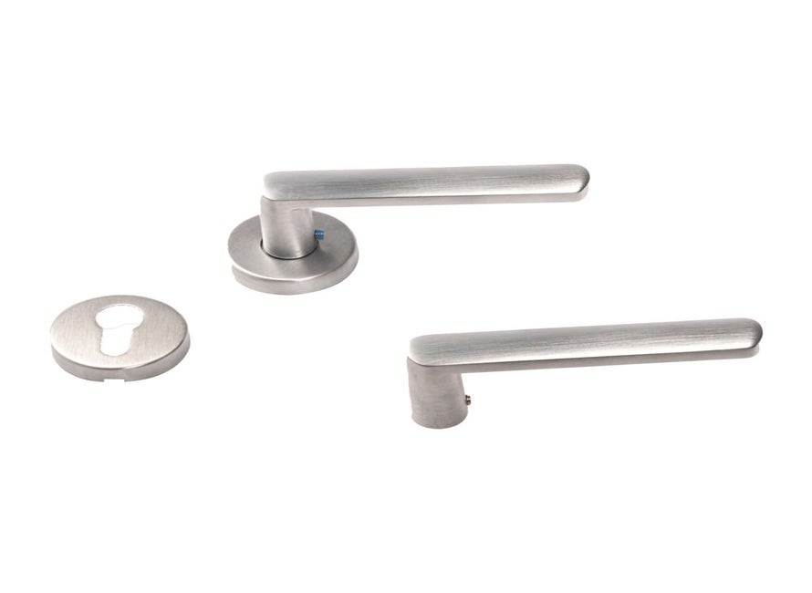 Iseo YUMA deurkruk set chroom